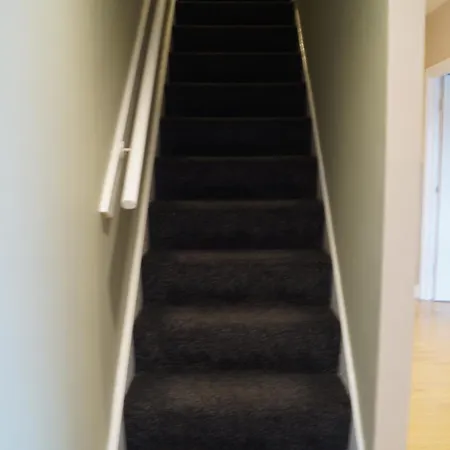 Spacious Duplex With 2 Bathrooms With Free Wi-fi, Parking And Keyless Access, Sleeps Up To 9 - Perfect For Groups Lejlighed Birmingham